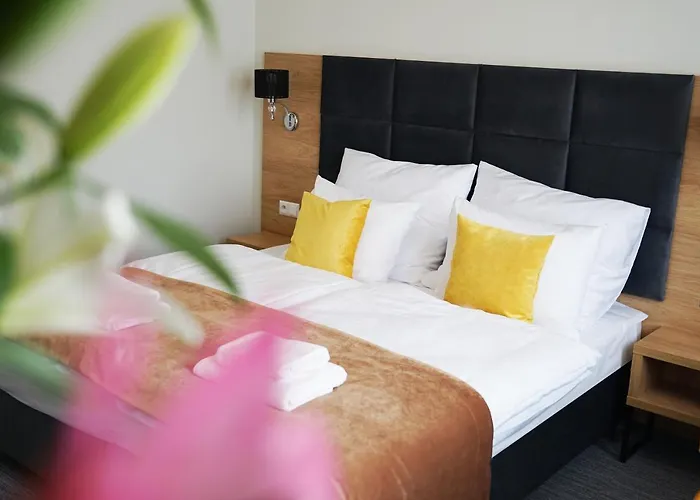 Factory Wellness & منتجع